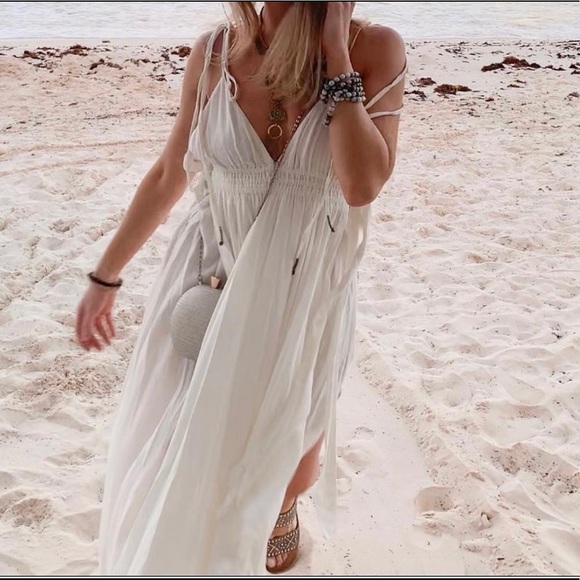 Free People Dresses & Skirts - Free People Gorgeous Ivory Bohemian Dress